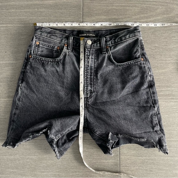 ARITZIA Denim Forum THE BOYFRIEND LOOSE MID THIGH SHORT 26 High Rise Gray Black - Picture 14 of 16